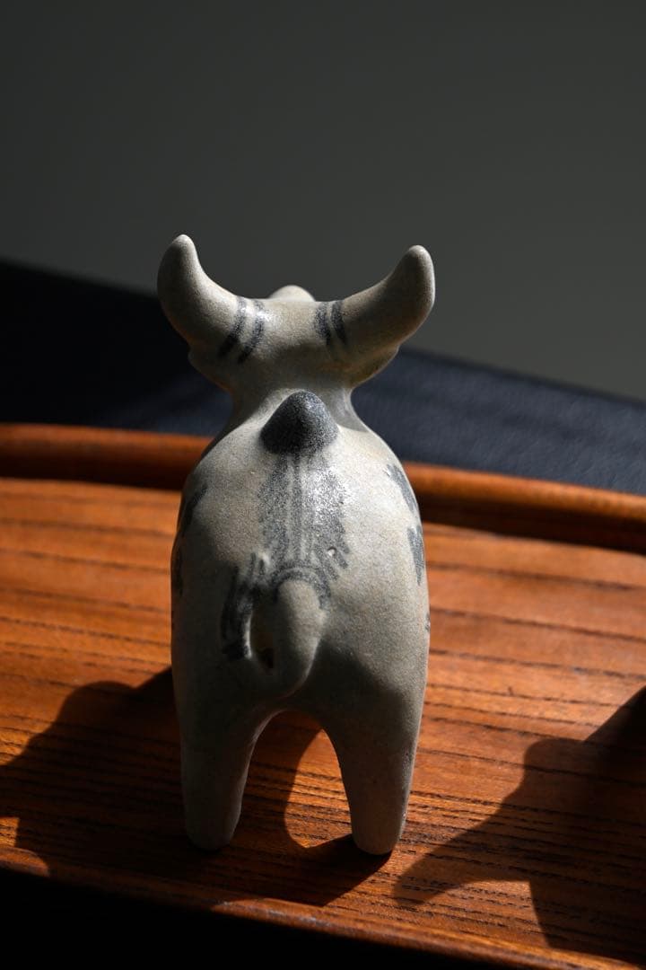 安南染付牛 一対 置物