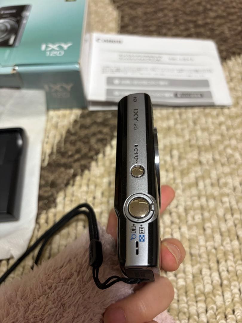 【極美品・完動品】Canon IXY 120 デジカメ　黒