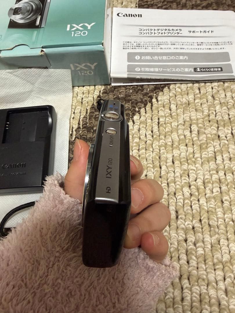 【極美品・完動品】Canon IXY 120 デジカメ　黒