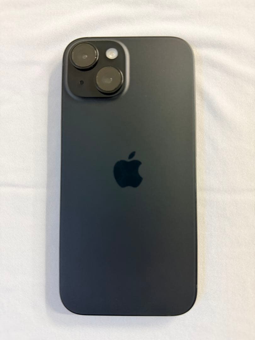 【極美品】Apple iPhone 15 ブラック 本体