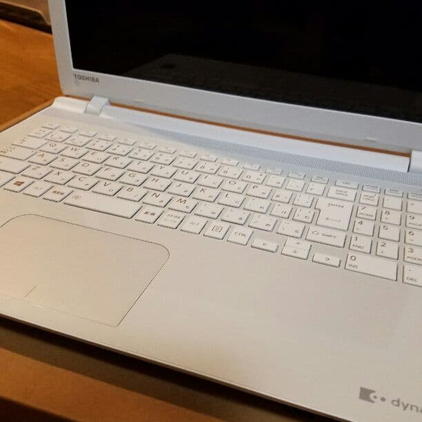 美品dynabook T75 2015秋冬モデル15.6型フルHD液晶