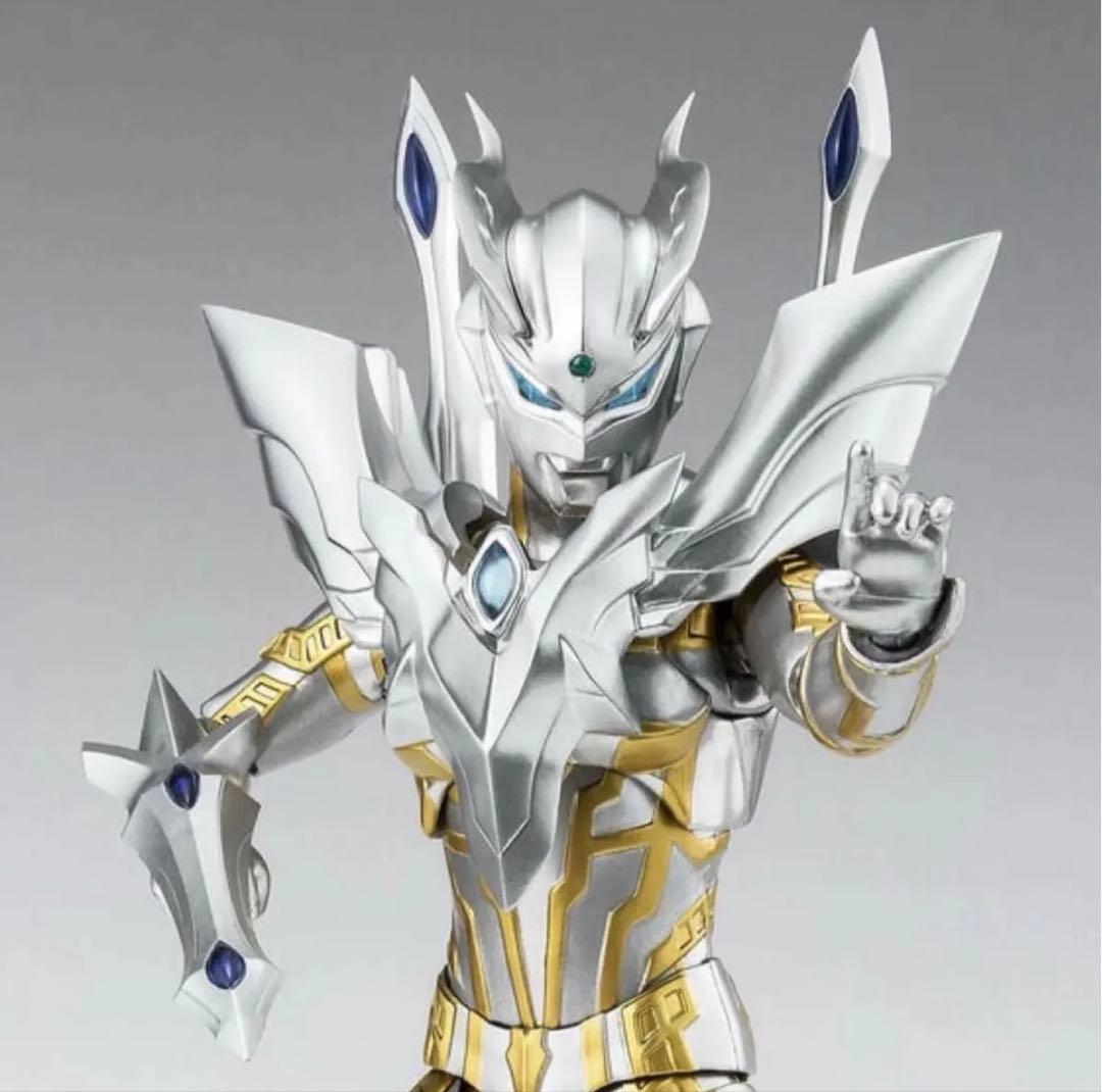 新品未開封　ウルティメイトシャイニングウルトラマンゼロ 仮面ライダー1号 2体
