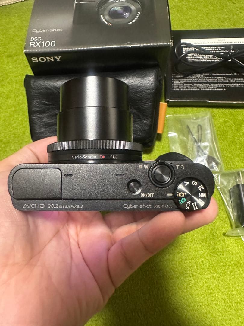 o*e様 【ほぼ未使用】初代SONY サイバーショット DSC-RX100 箱付