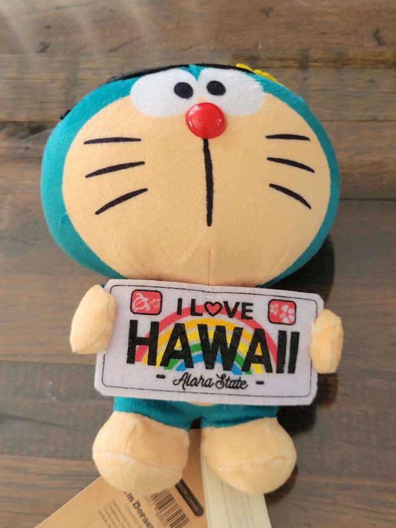 【新品ハワイ限定】日焼けドラえもん ぬいぐるみ マスコットウクレレ ハイビスカス