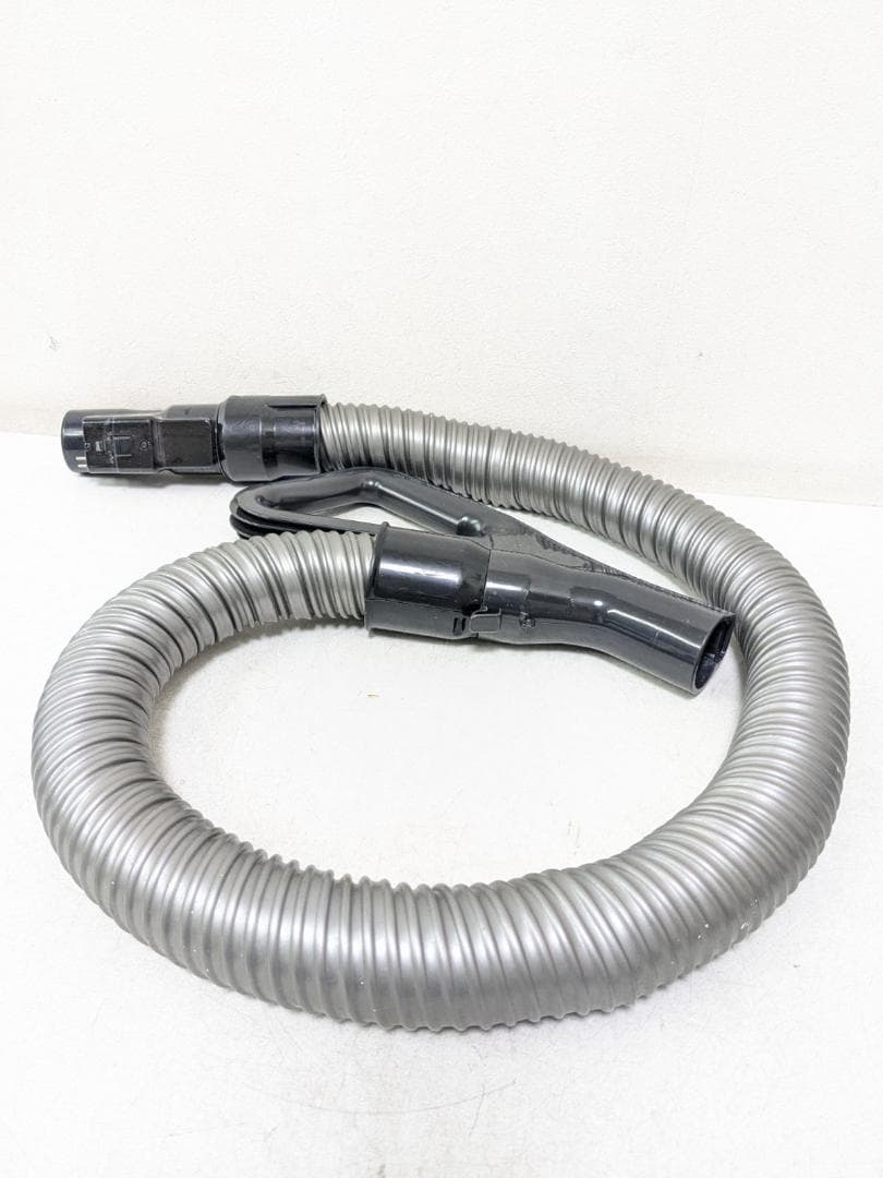 TOSHIBA VC-J2000-N サイクロン式掃除機 2012年製