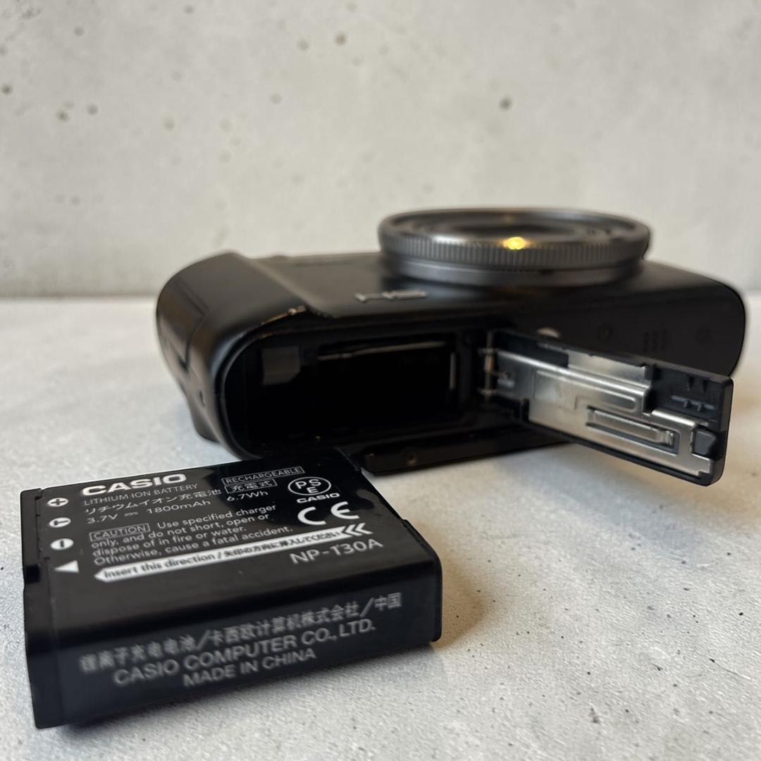 【人気色ブラック】 CASIO EXILIM EX-ZR1100 美品