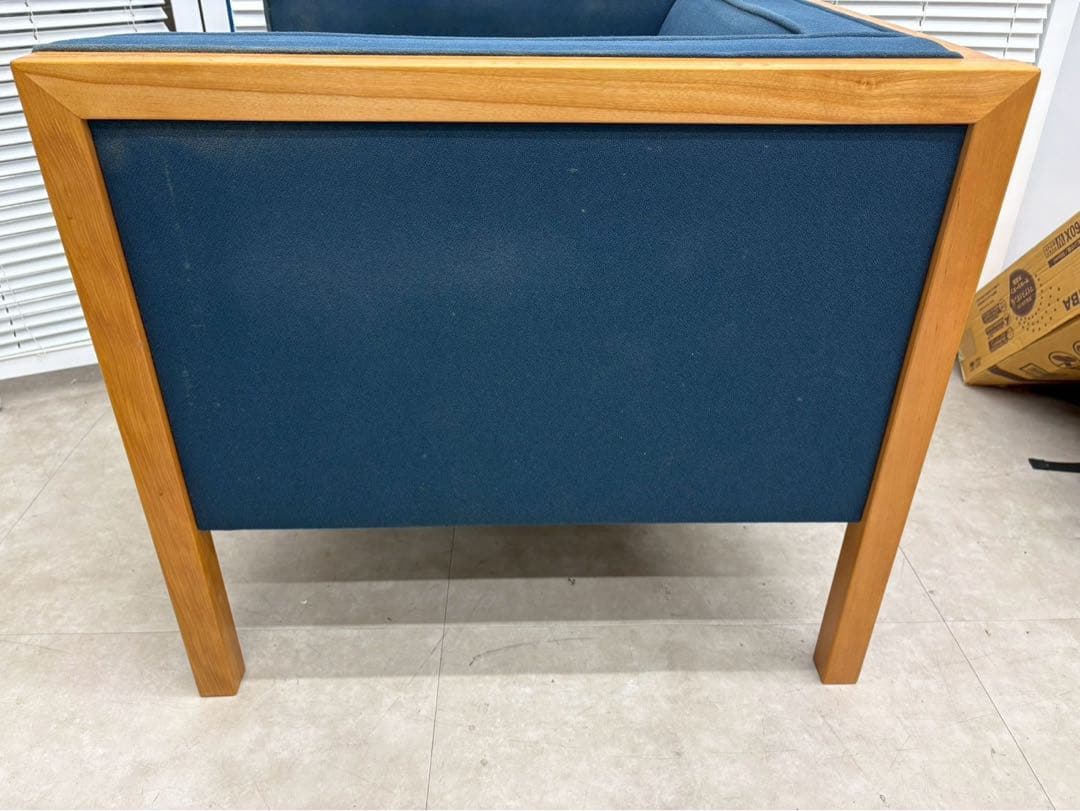 ハーマンミラー ネルソンキューブ シミあり