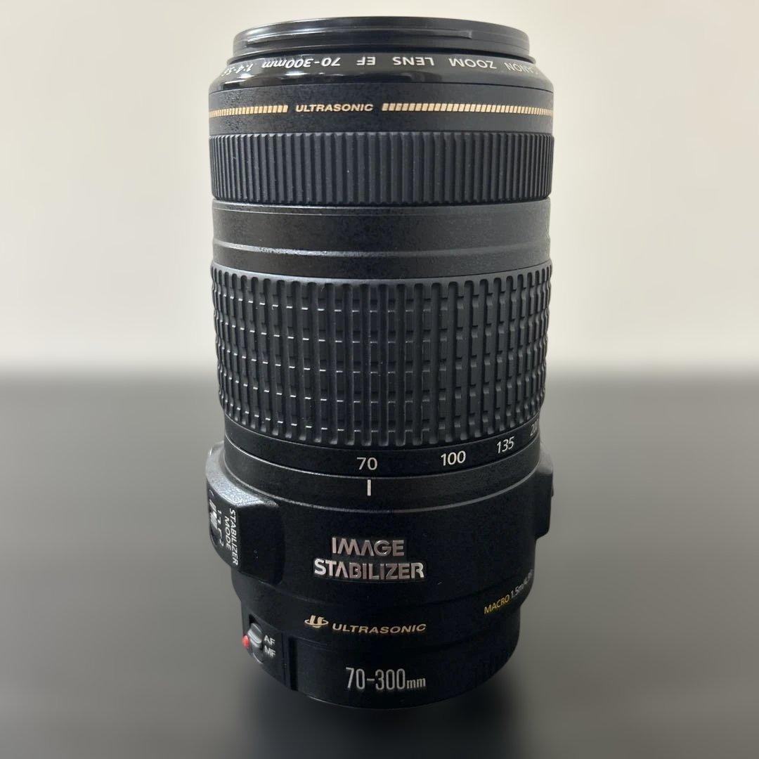 Canon EF 70 300mm F4 5.6 IS USM ズームレンズ