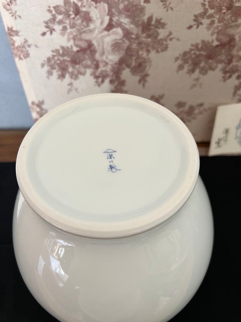 深川製磁　花瓶　花器　色絵牡丹　岩牡丹