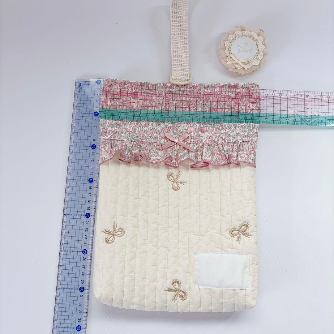 ちな様　レッスンバッグ　上履き袋　体操着袋　ヌビ　キルト　いちご　刺繍生地