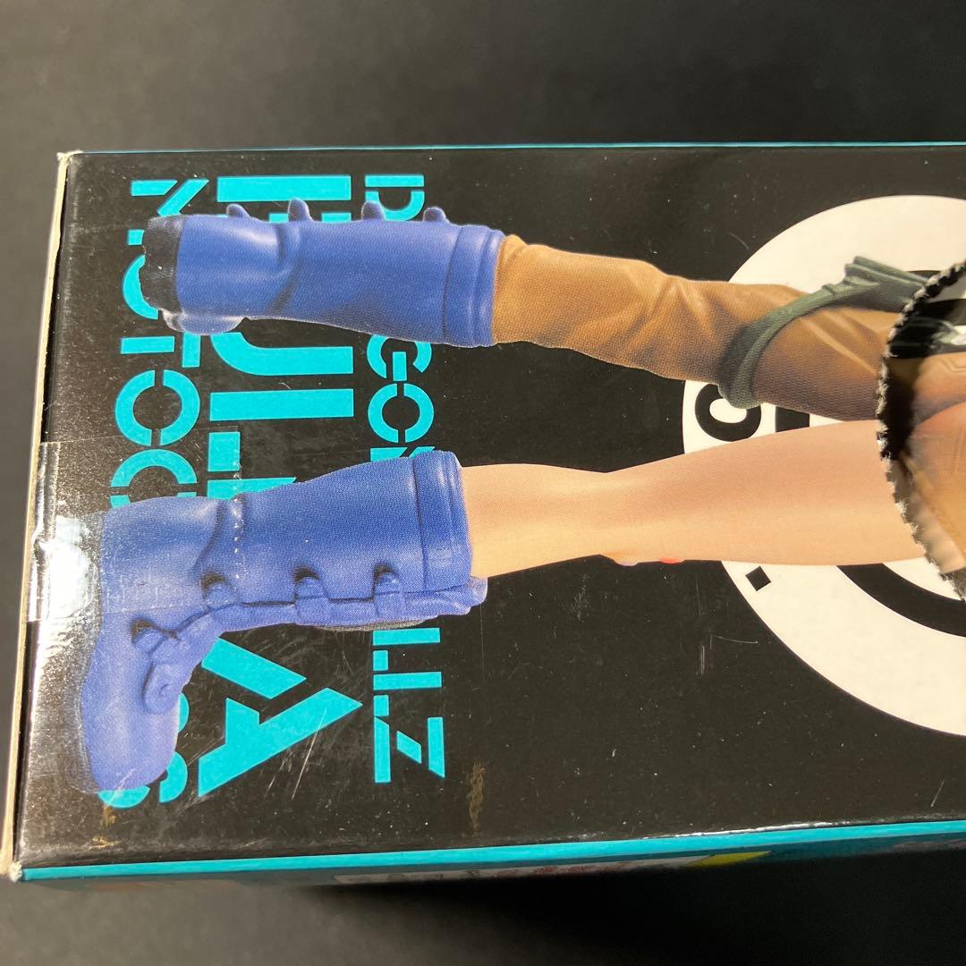 未開封品　ドラゴンボール DX組立式ぴちぴちギャルフィギュア2 ブルマ