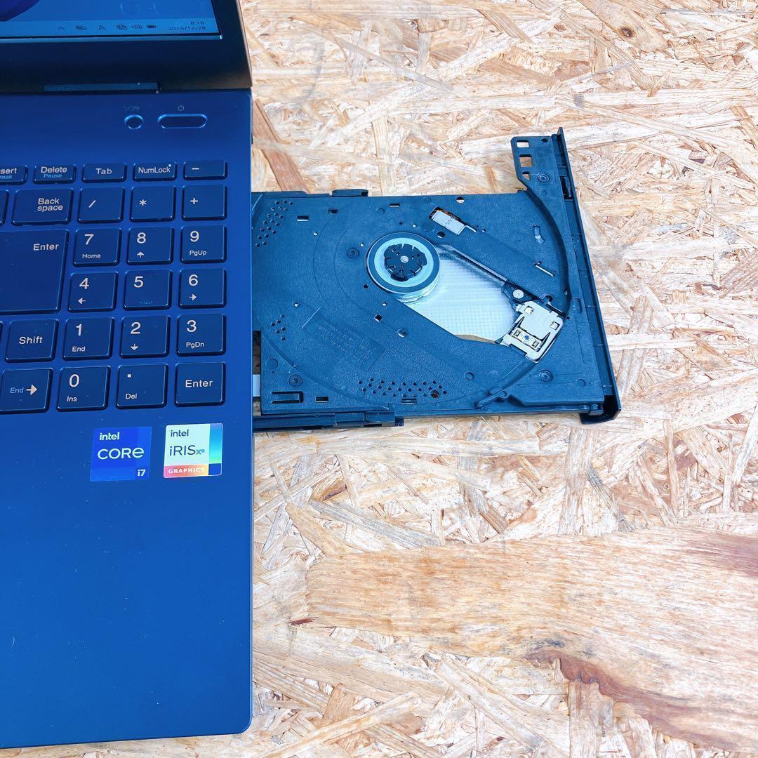 NEC LAVIE N1570 第11世代 マウス付 15.6型 DVD