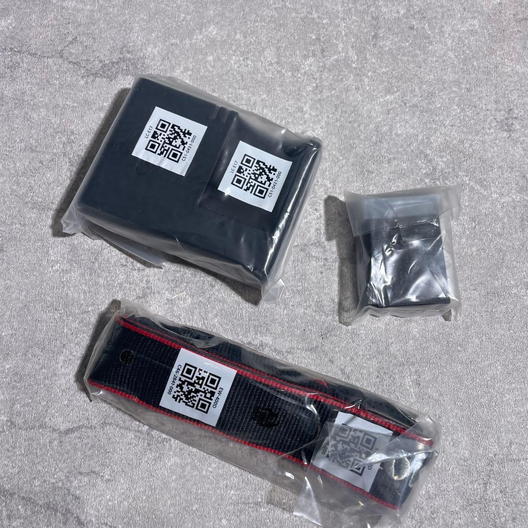 Canon eoskissX9i ダブルズームキット　展示、ほぼ新品