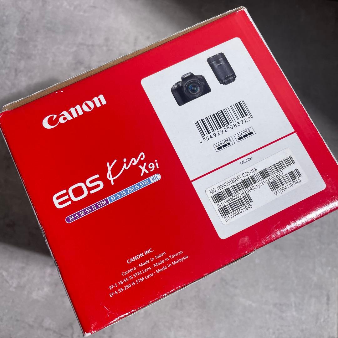Canon eoskissX9i ダブルズームキット　展示、ほぼ新品