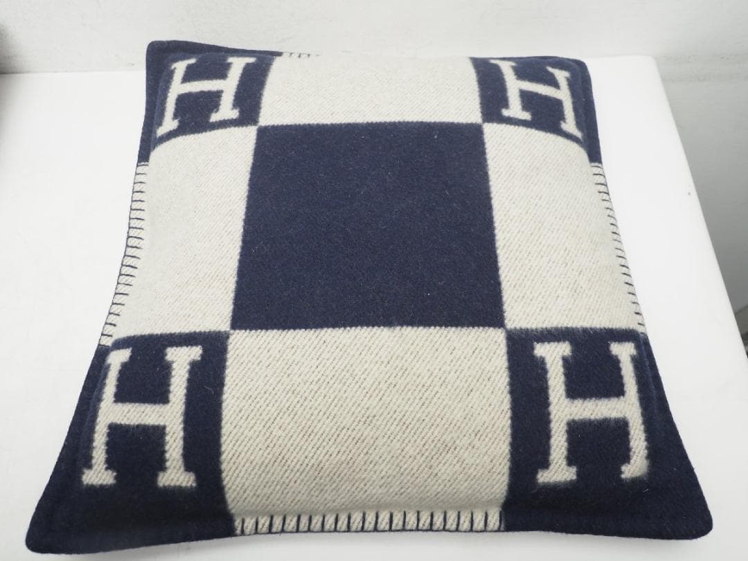 HERMES エルメス クッション 2個セット サイズ:47×48cm