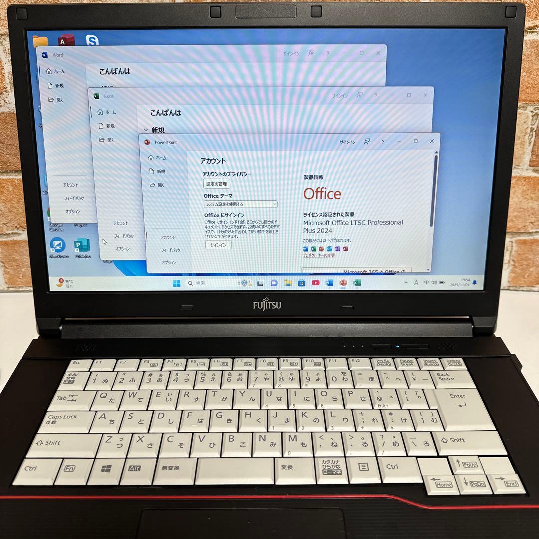 富士通ノート PC Core i3 SSD Windows 11 オフィス付き