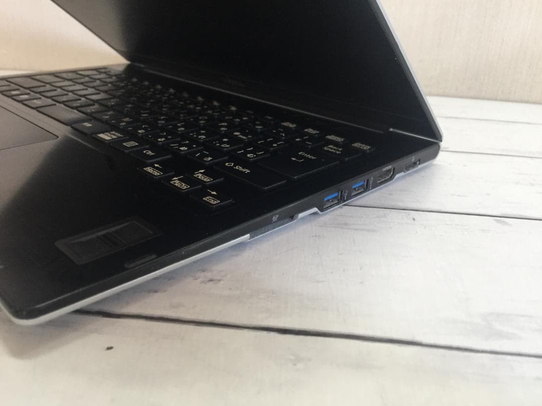 富士通 LIFEBOOK U772/F 14型/9mm/Office/Win11