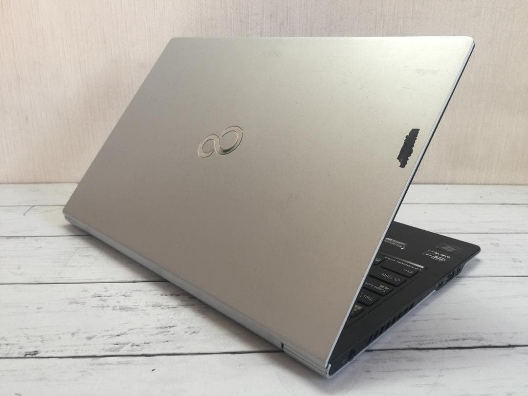 富士通 LIFEBOOK U772/F 14型/9mm/Office/Win11