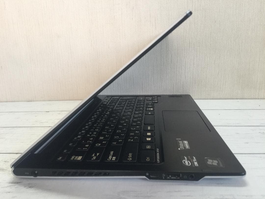 富士通 LIFEBOOK U772/F 14型/9mm/Office/Win11