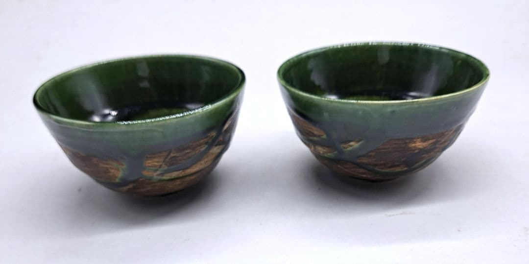 #美濃蔵☆最新作入荷☆織部緑彩リム飯碗2個セット