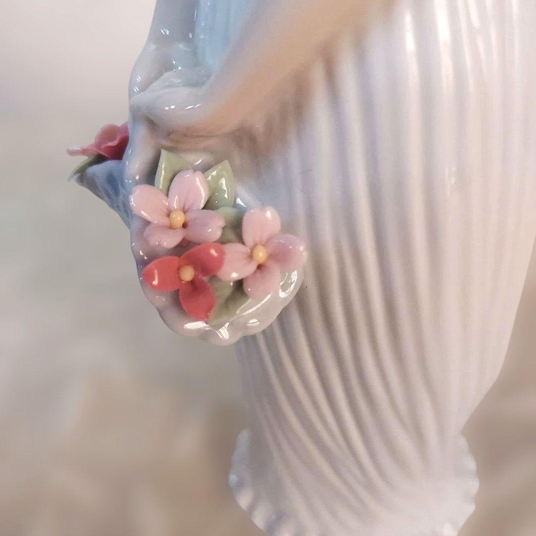 リヤドロ人形　LLADRO 【Little Lady 】