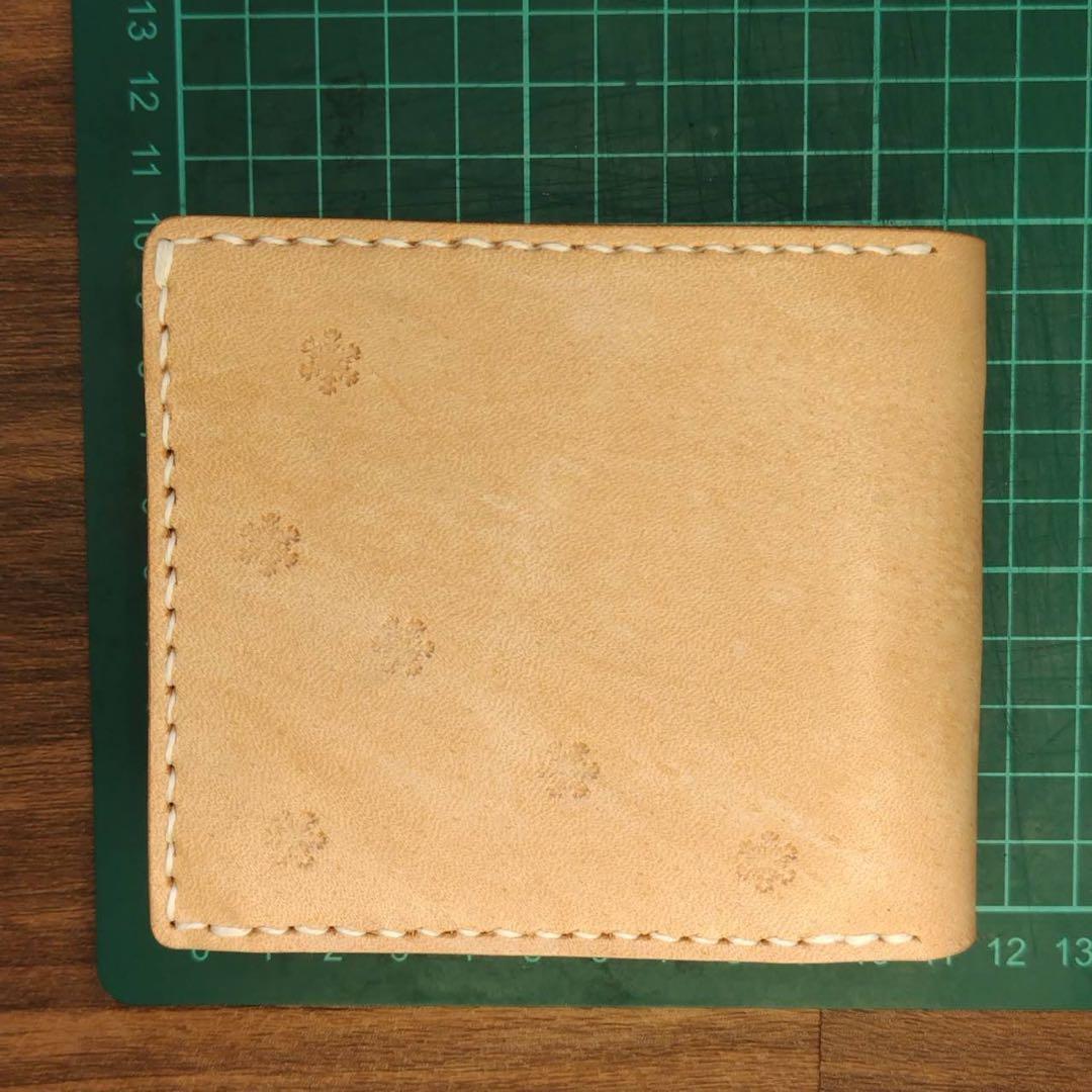 ​ハンドメイド 革財布　ヌメ革　二つ折り財布