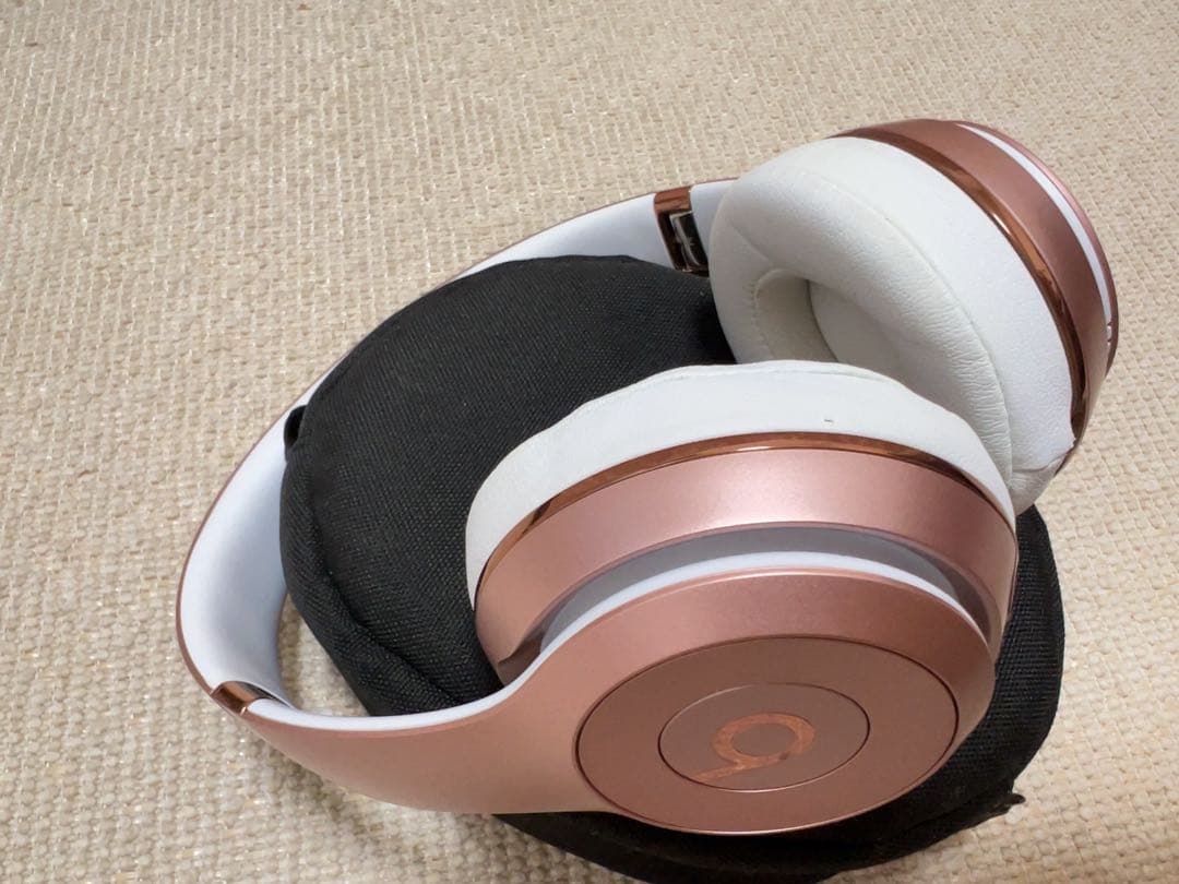 Beats Solo3ワイヤレスヘッドホン ローズゴールド
