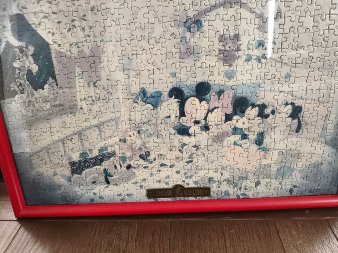 ミッキーマウス ジグソーパズル 完成品全体的に状態悪い