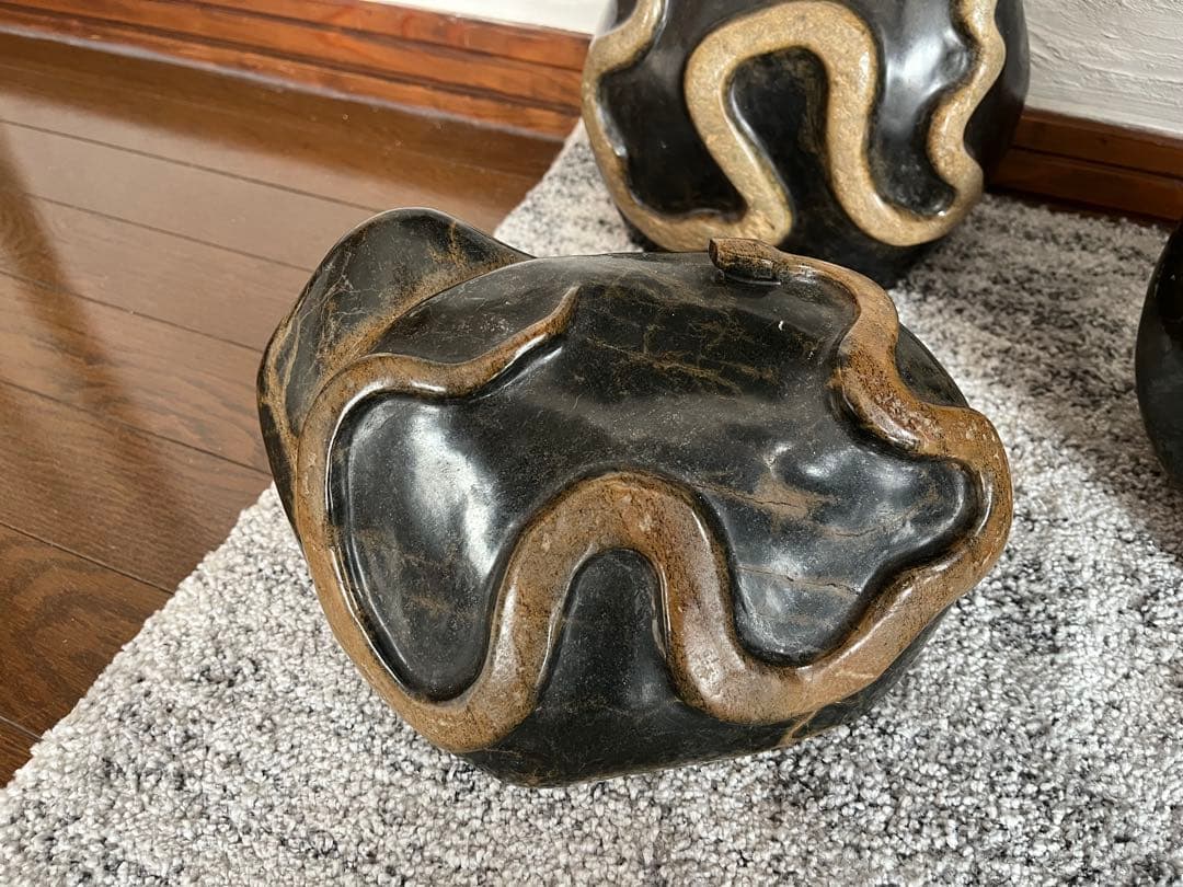 黒と金色の蛇柄彫刻　オブジェ3点セット