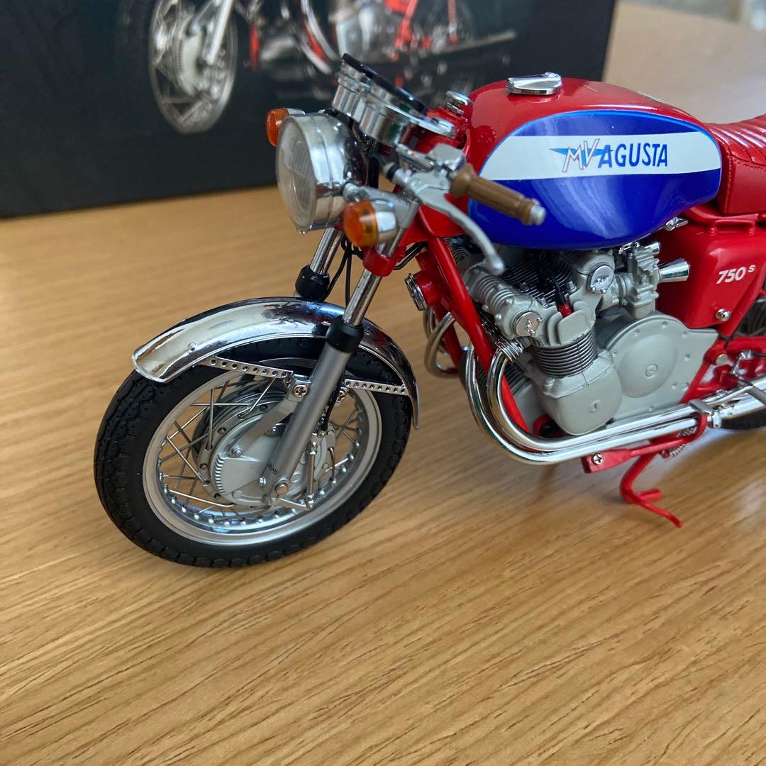 【未展示】ミニチャンプス 1/12 MVアグスタ 750 S（No.19）