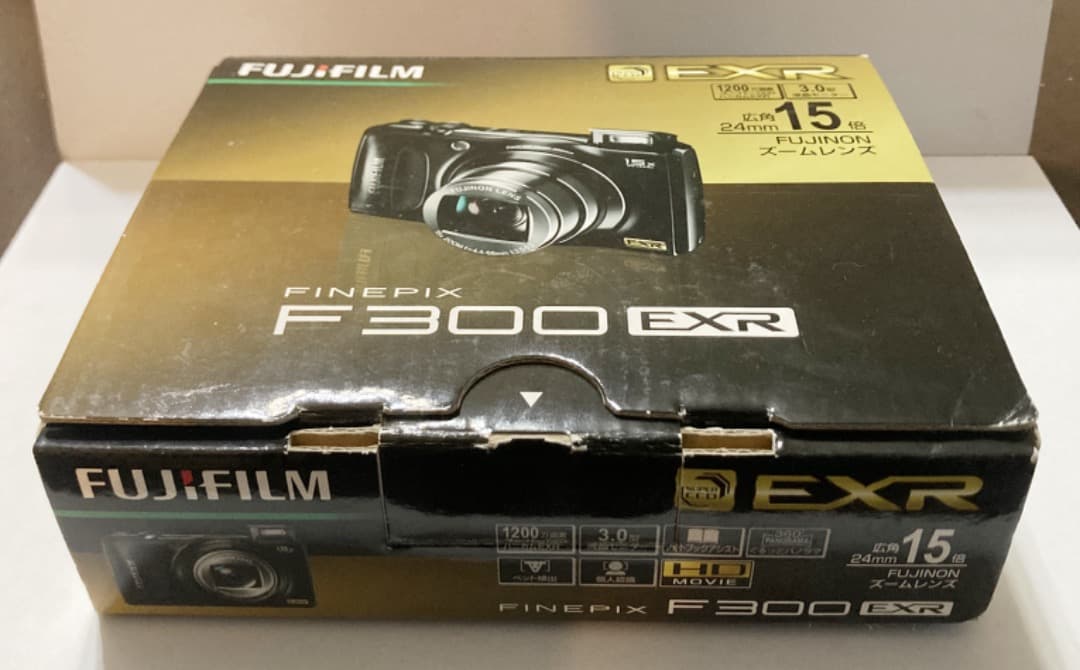 Fujifilm FinePix F300EXR コンパクトデジタルカメラ
