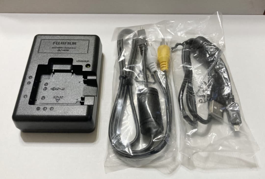 Fujifilm FinePix F300EXR コンパクトデジタルカメラ