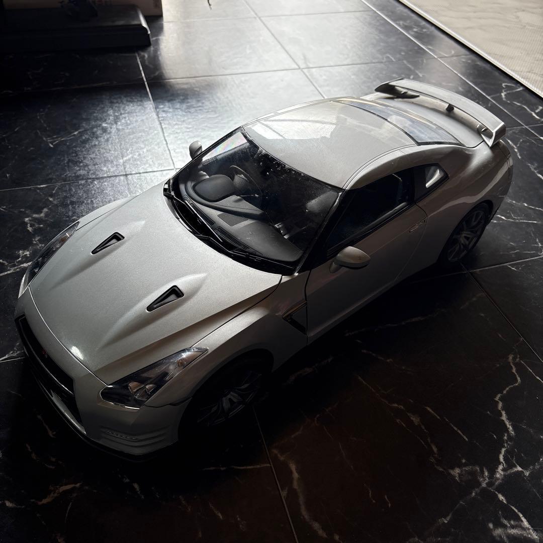 Nissan GT-R 1/18 スケール イーグルモス