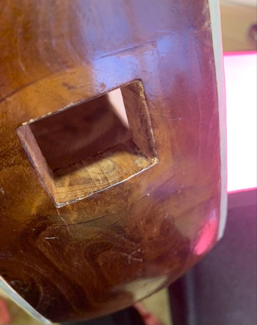 【特選】期間限定値下げ　白紅木三味線 三味線三折れ式　天然素材糸巻き ケース付き