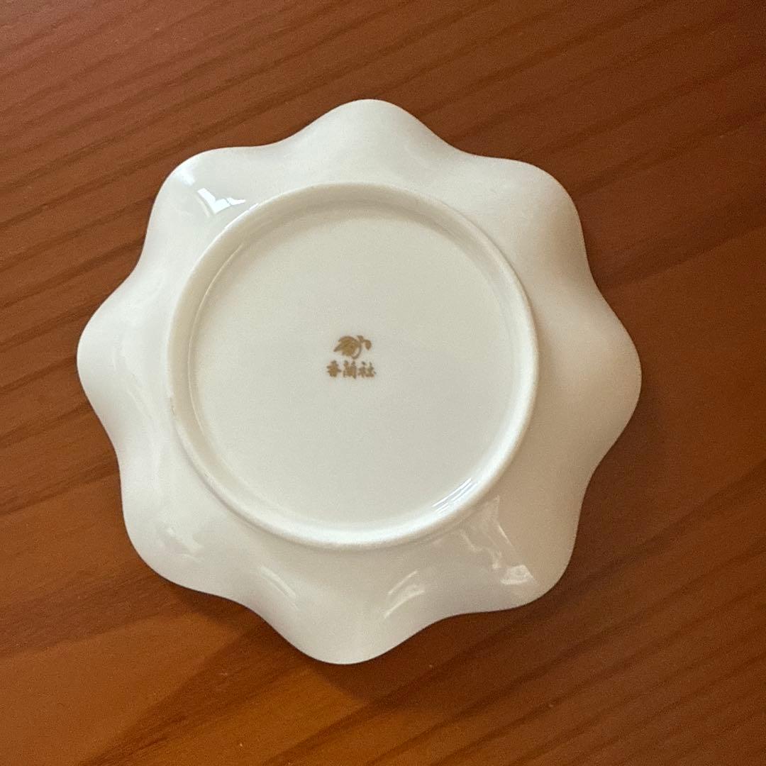 香蘭社 ローズシャワー 食器セット 大皿１枚＋銘々皿５枚 薔薇 金縁 フリル