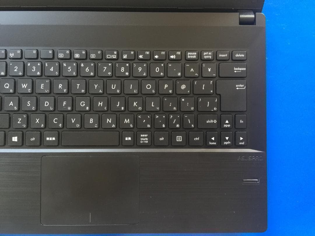 ASUS P2420LA 14型TFT液晶　薄型・コンパクト ノートパソコン