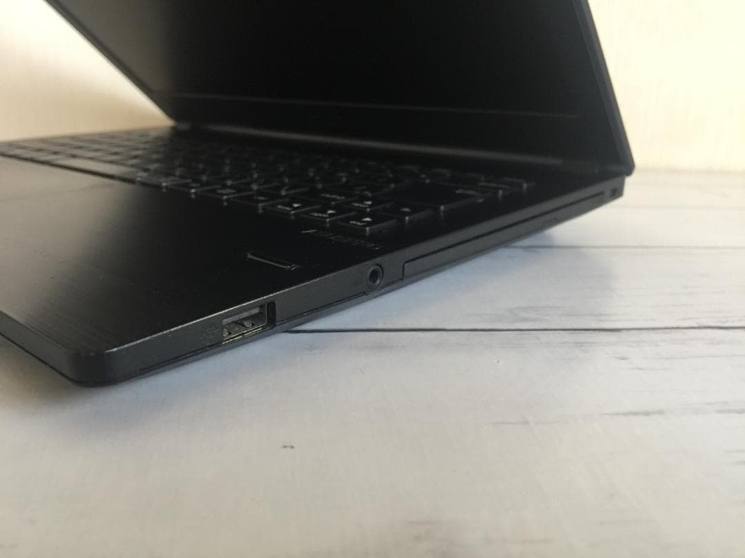 ASUS P2420LA 14型TFT液晶　薄型・コンパクト ノートパソコン