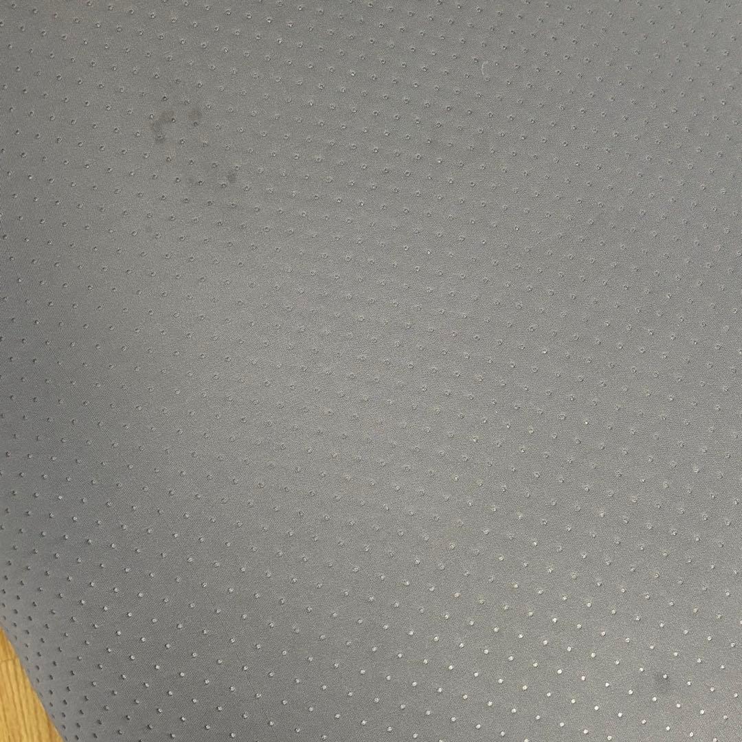 重厚設計 1人用ソファ グレー ラウンジチェア 安定感あり ローソファ