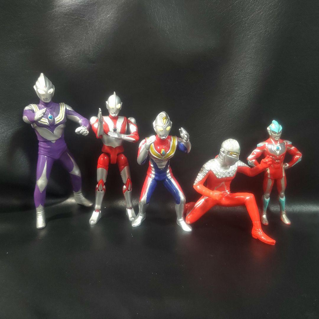 【大量・レア】ウルトラマン＆怪獣 ソフビ フィギュア 玩具 100体 まとめ売り
