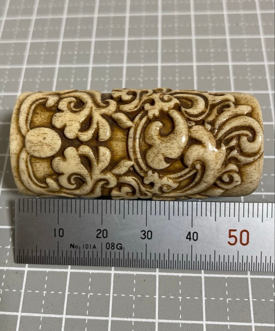 骨製　髑髏　骸骨　ドクロ　彫刻　根付　置物