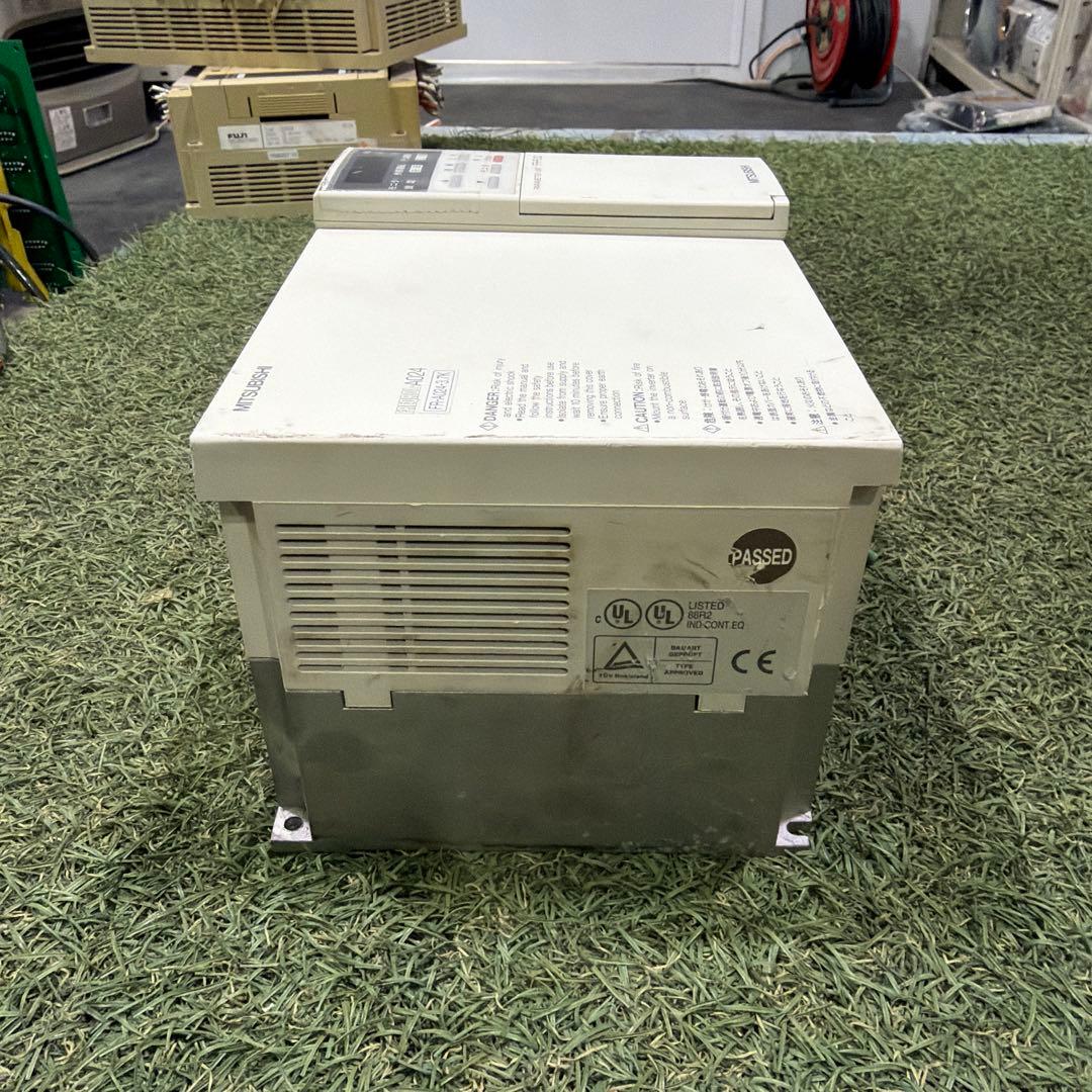 三菱電機 インバータ　FREQROL-A024 FR-A024-3.7K