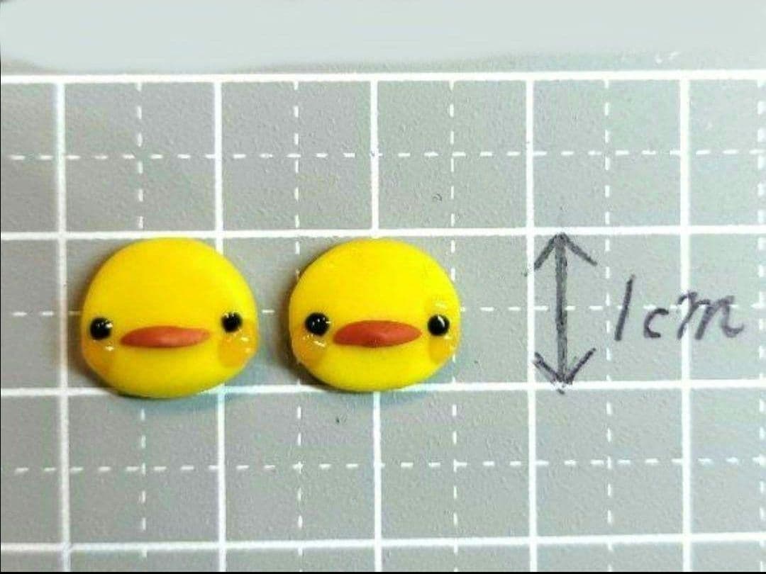 ヒヨコポストピアス