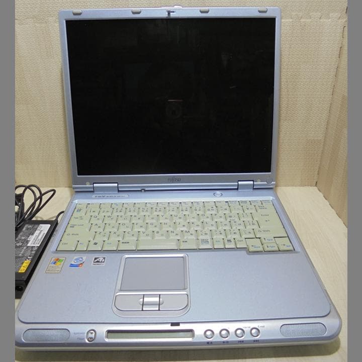 旧型PC　富士通　BIBLO NB18C／WinXP&98 デュアル／FDD内蔵
