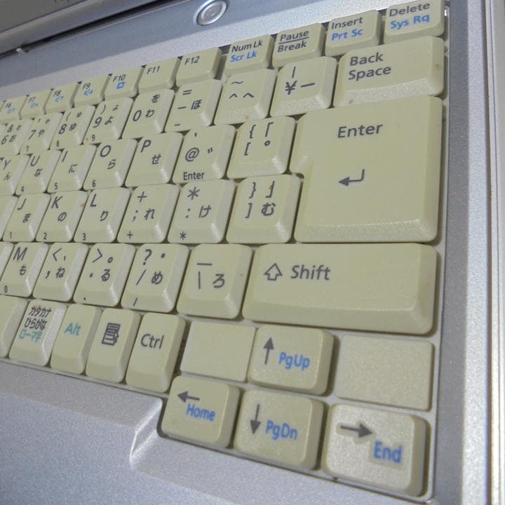 旧型PC　富士通　BIBLO NB18C／WinXP&98 デュアル／FDD内蔵