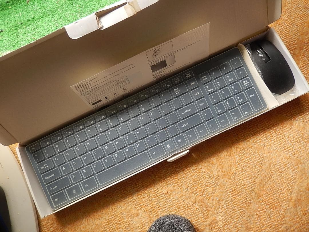 デスクトップ一体型パソコンWindows11 新品キーボード＋マウス付き