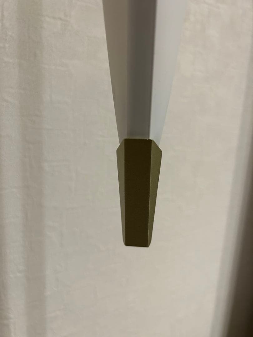 moooi 発送困難なため引き取り又はお届けいたします。