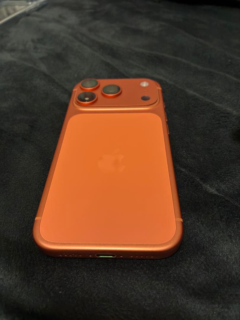 Apple iPhone 17 Pro 256GB コズミックオレンジ