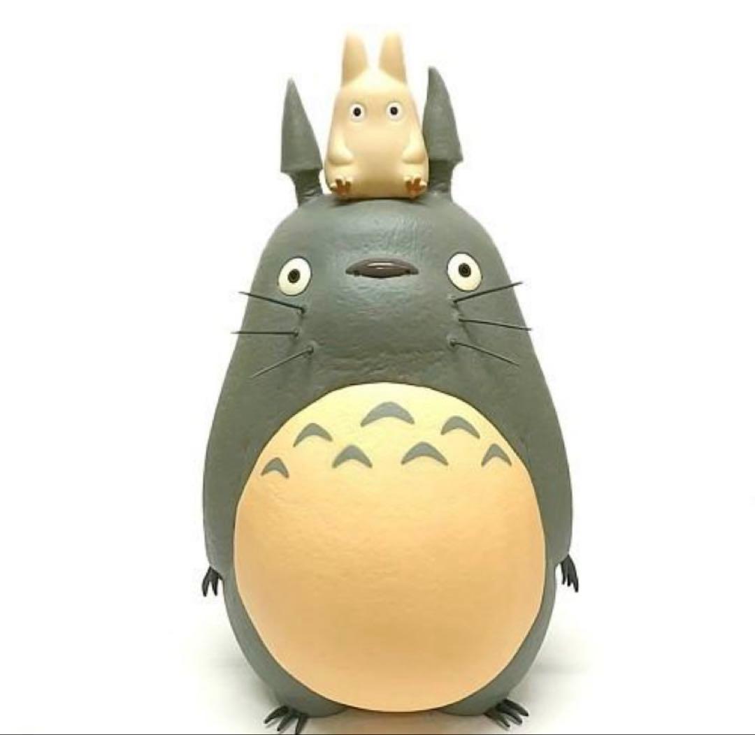 大きな大きなトトロ貯金箱