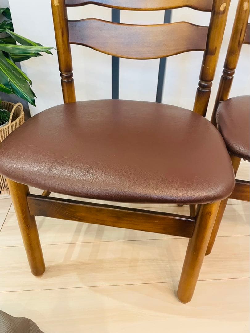 【カリモク】コロニアル　ダイニングチェア　椅子　2脚セット