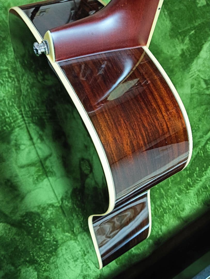 ヤマハ　エレアコ　LL6